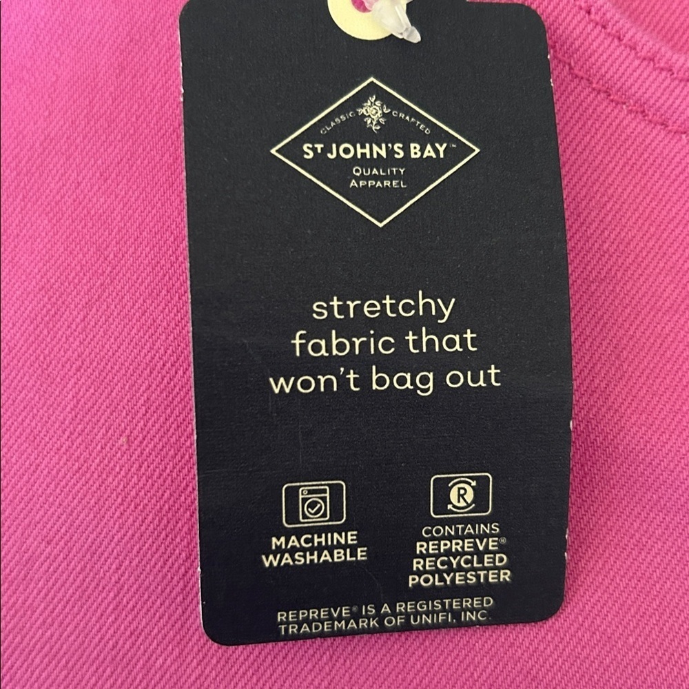 St. John’s Bay NWT Bubble Gum Pink Mid-Rise Plus size Capris 28W - Picture 8 of 9